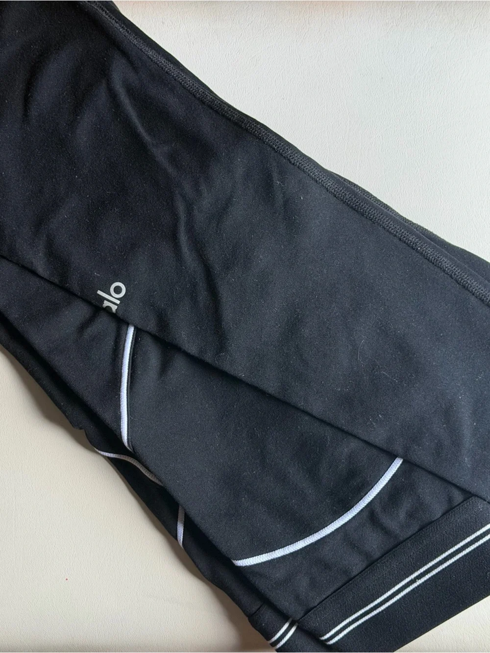 Alo Yoga Heart Throb Legging